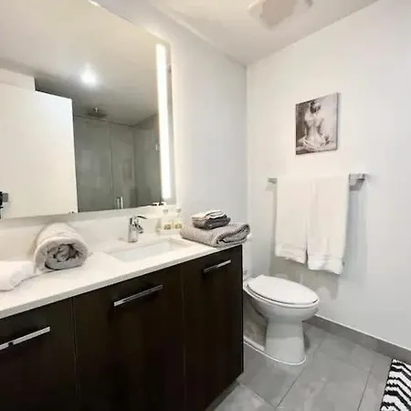 2Br, 2 Baths Lux Downtown Apt Heart Of Austin With Amazing Views, Pool, & Gym Exterior photo